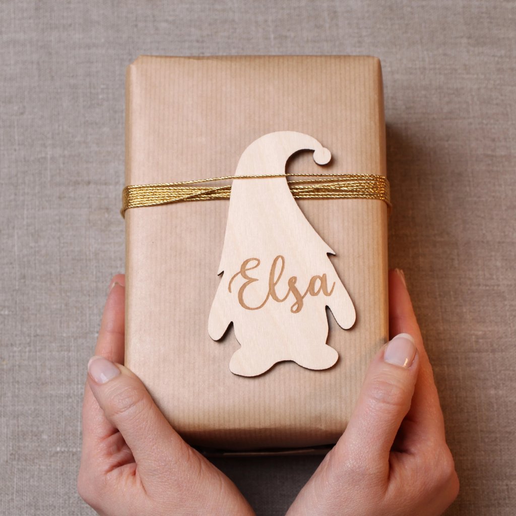 Name tag is the beautifier of the gift package! Own text or name - ecodecor.fi